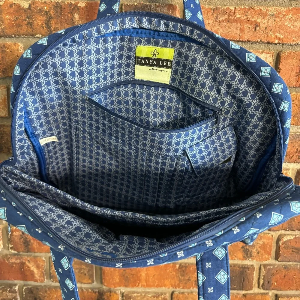Tanya Lee Designs womens quilted cotton laptop case blue